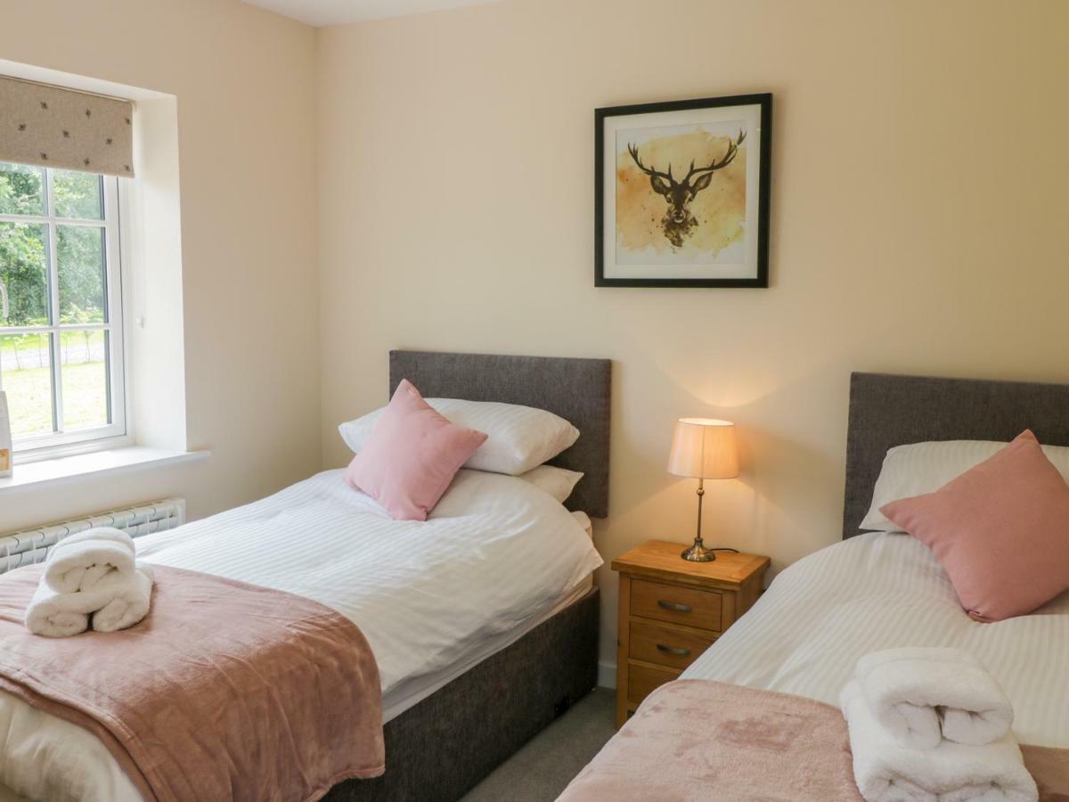 Ryedale Country Lodges - Willow Lodge يورك المظهر الخارجي الصورة